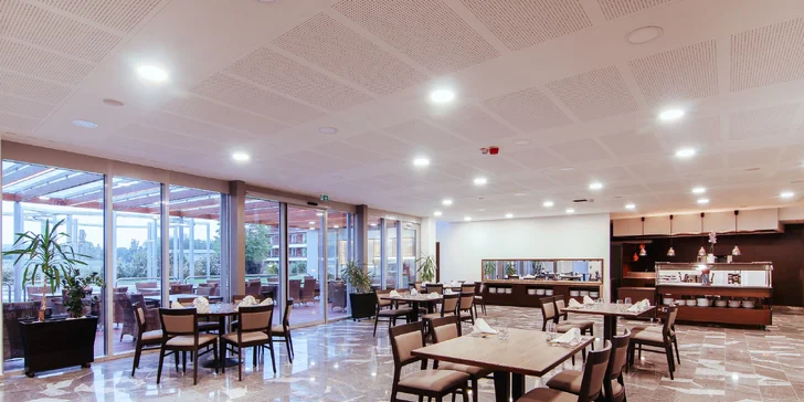 Termály v Slovinsku: 5* hotel s polpenziou, neobmedzene bazénový komplex, vstup do saunového sveta