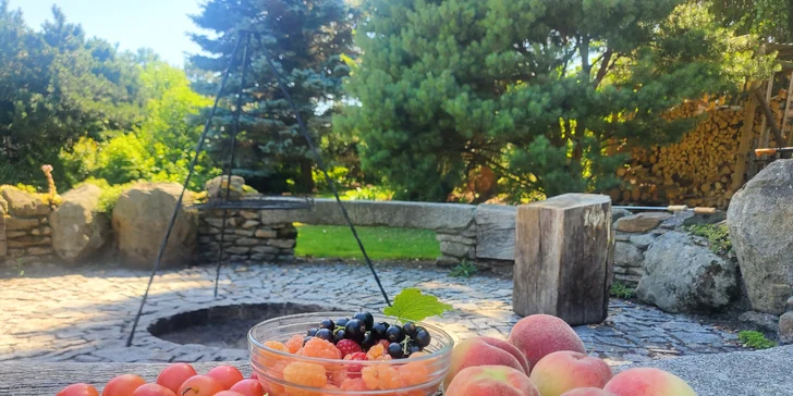 Štýlový tiny house v západných Čechách pre dvoch: sauna, jazierko aj muzikoterapia