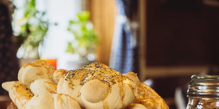 Útulné apartmány, izby či domček v Kryštofovom Údolí: možnosť raňajok aj polpenzie