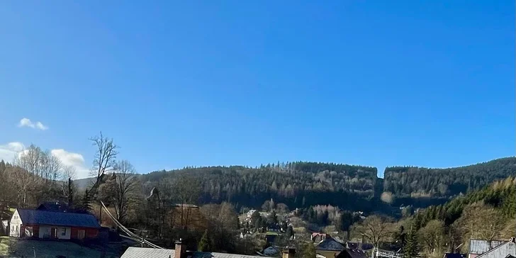 Útulné apartmány, izby či domček v Kryštofovom Údolí: možnosť raňajok aj polpenzie