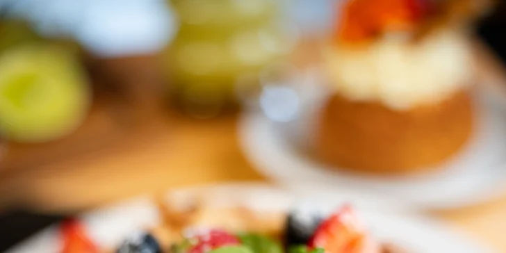 Otvorený voucher na konzumáciu jedla a nápojov v hodnote 30 € alebo 50 € v novej kaviarni Social Box