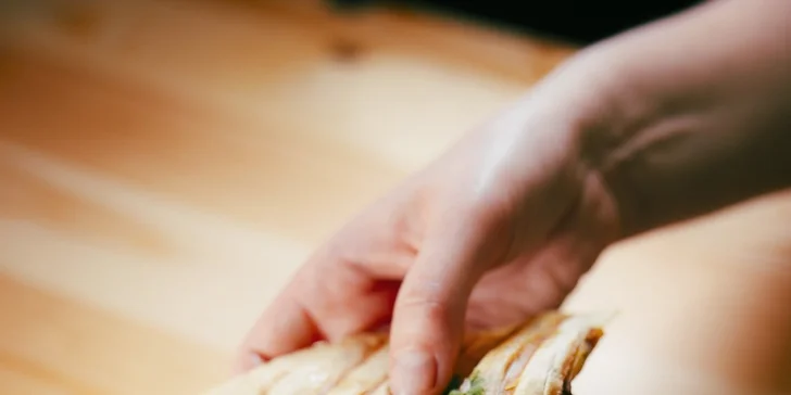 Gurmánske posedenie s príchuťou Španielska: 3-chodové menu v kaviarni Social Box v srdci Bratislavy