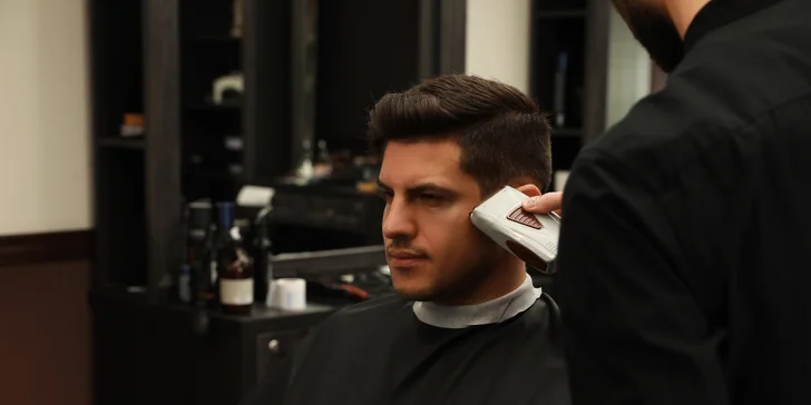 Strihanie vlasov, úprava brady či kombo od junior alebo senior barbera