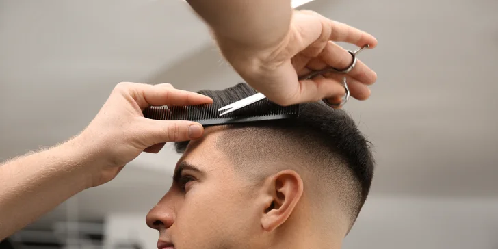 Strihanie vlasov, úprava brady či kombo od junior alebo senior barbera