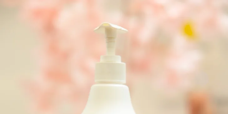 Lifting bez ihiel: španielska anti-age masáž tváre