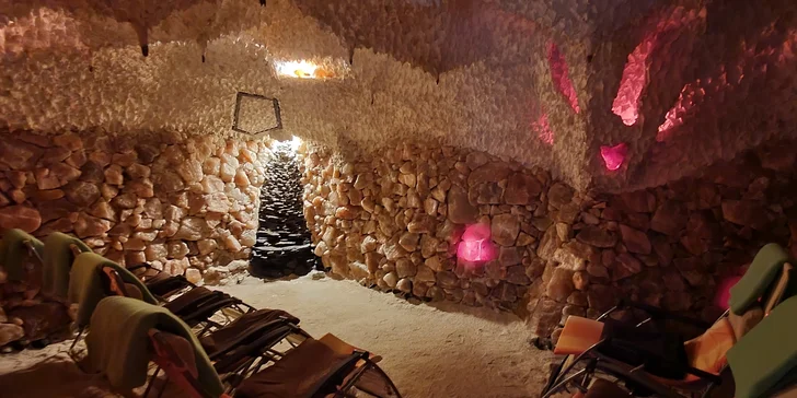 Kúpeľné hýčkanie v Mariánskych Lázňach s raňajkami alebo polpenziou a procedúrami