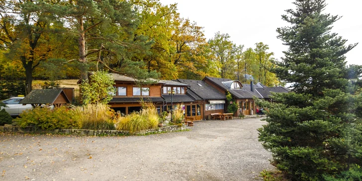 Pobyt v stredných Čechách: možnosť stravy, rybárčenie aj minizoo