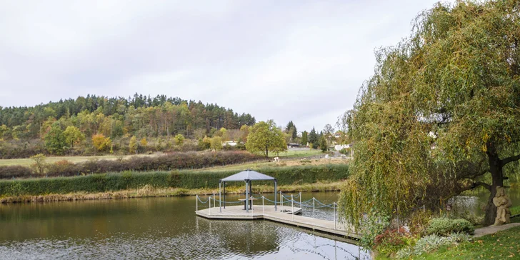 Pobyt v stredných Čechách: možnosť stravy, rybárčenie aj minizoo