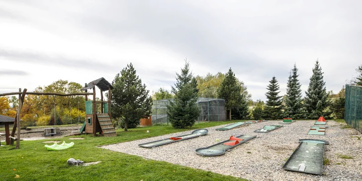 Pobyt v stredných Čechách: možnosť stravy, rybárčenie aj minizoo