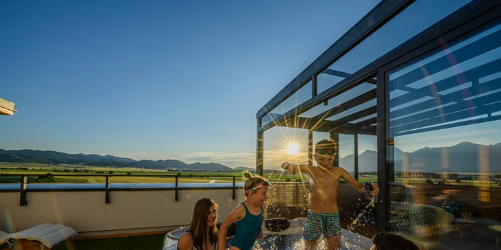 Pokoj a Tatry ako na dlani: pobyt v apartmáne s privátnym wellness pre 2 až 4 osoby