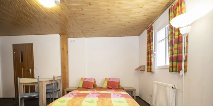 Aktívna dovolenka na chalupe v Krkonošiach: s raňajkami alebo polpenziou, pre páry aj rodiny, dieťa zdarma