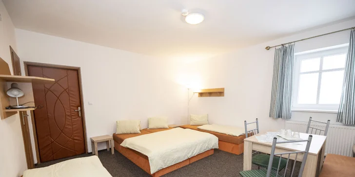 Aktívna dovolenka na chalupe v Krkonošiach: s raňajkami alebo polpenziou, pre páry aj rodiny, dieťa zdarma