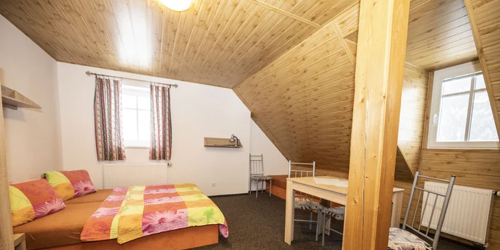 Aktívna dovolenka na chalupe v Krkonošiach: s raňajkami alebo polpenziou, pre páry aj rodiny, dieťa zdarma