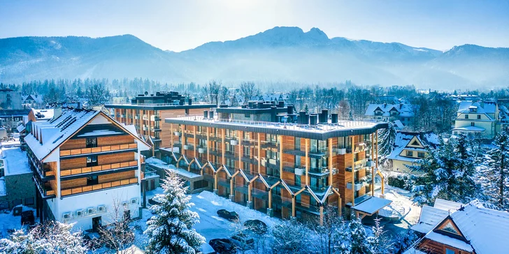 5* rezort v centre Zakopaného s wellness, stravou a výhľadom na hory