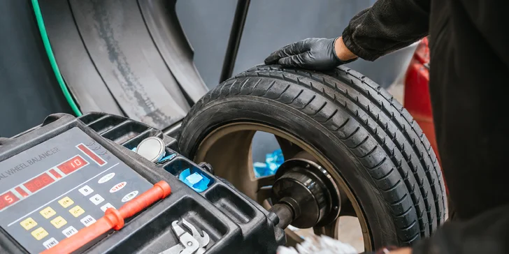 Výmena alebo kompletné prezutie kolies: osobné vozidlá aj dodávky