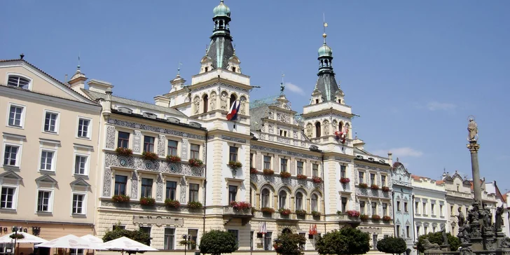 Wellness pobyt v Pardubiciach: izby alebo domček s vírivkou a saunou, soľná jaskyňa aj privátne wellness