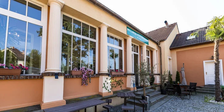 Wellness pobyt v Pardubiciach: izby alebo domček s vírivkou a saunou, soľná jaskyňa aj privátne wellness