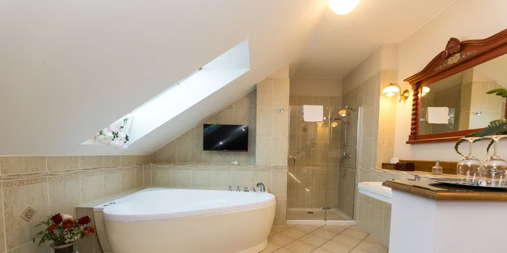 Wellness pobyt v Pardubiciach: izby alebo domček s vírivkou a saunou, soľná jaskyňa aj privátne wellness