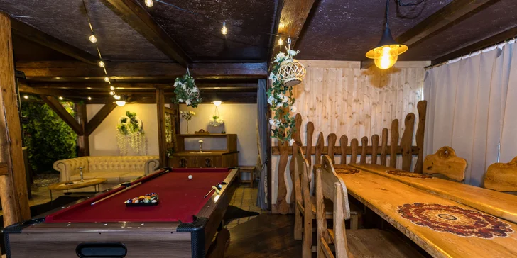 Wellness pobyt v Pardubiciach: izby alebo domček s vírivkou a saunou, soľná jaskyňa aj privátne wellness