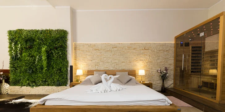 Wellness pobyt v Pardubiciach: izby alebo domček s vírivkou a saunou, soľná jaskyňa aj privátne wellness