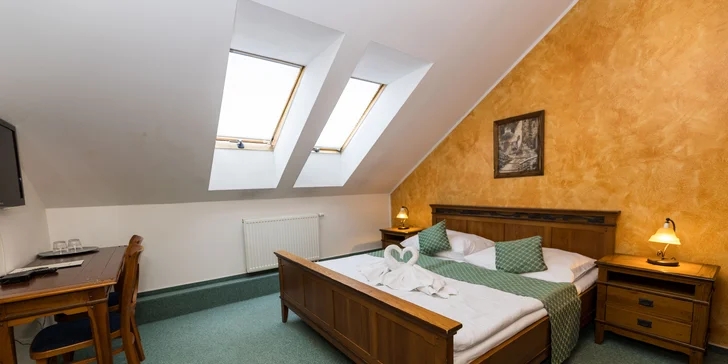 Wellness pobyt v Pardubiciach: izby alebo domček s vírivkou a saunou, soľná jaskyňa aj privátne wellness