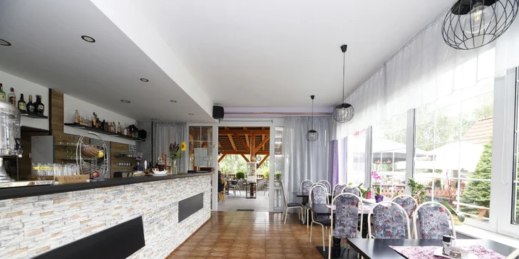 Pohoda priamo pri Lipne: izba alebo apartmán v penzióne, raňajky alebo polpenzia