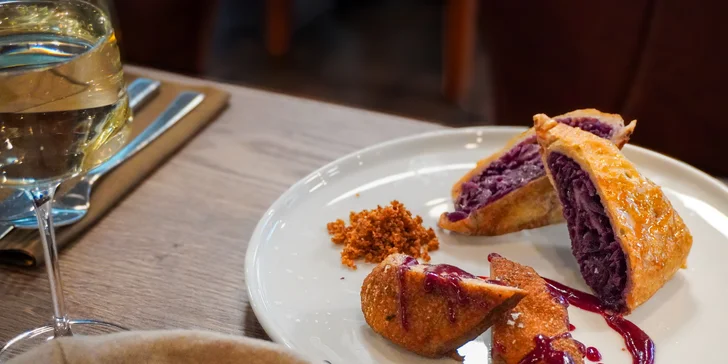 Súkromný vstup do Wellness SPA s degustačnou večerou pre dvoch v hoteli Modena***