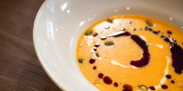 Súkromný vstup do Wellness SPA s degustačnou večerou pre dvoch v hoteli Modena***