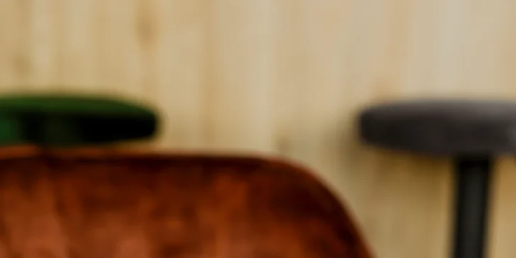 Zahrejte sa a zamaškrťte si vo dvojici: horúca čokoláda alebo káva s koláčom a ovocná limonáda k tomu