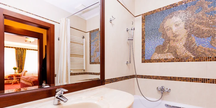 Pobyt v elegantnom hoteli blízko kolonády: raňajky, wellness aj procedúry