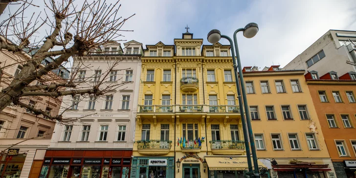 Pobyt v elegantnom hoteli blízko kolonády: raňajky, wellness aj procedúry