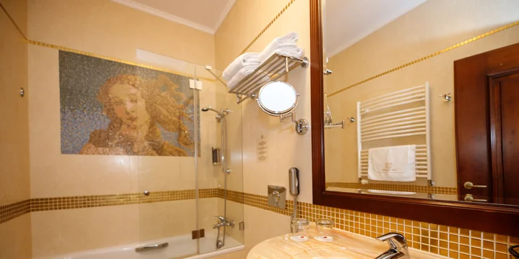 Pobyt v elegantnom hoteli blízko kolonády: raňajky, wellness aj procedúry