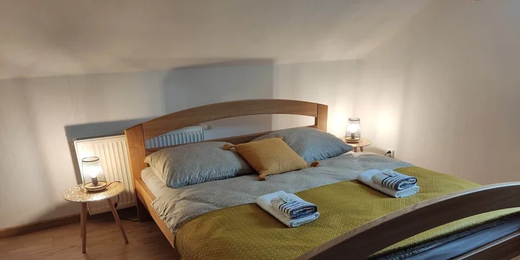 Pobyt v podhorí Beskýd: štýlové apartmány s raňajkami a prehliadkou vodnej minizoo