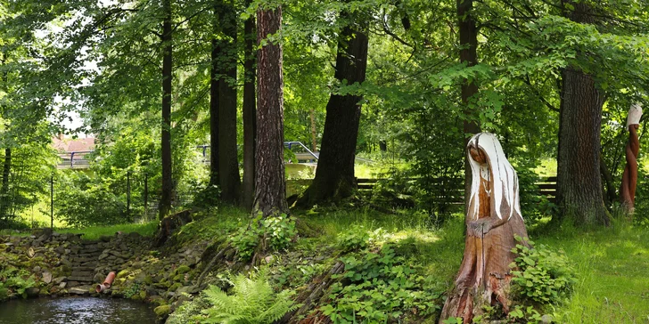 Pobyt v podhorí Beskýd: štýlové apartmány s raňajkami a prehliadkou vodnej minizoo