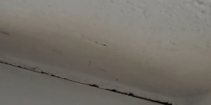 Základný alebo kompletný servis okien s výmenou tesnenia, v ponuke samostatná kontrola s kalkuláciou