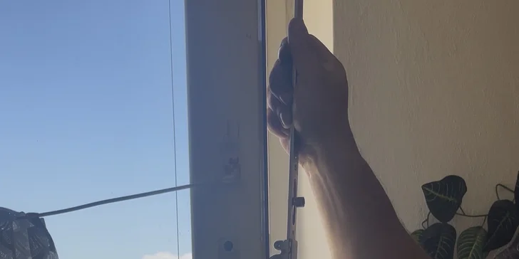 Základný alebo kompletný servis okien s výmenou tesnenia, v ponuke samostatná kontrola s kalkuláciou