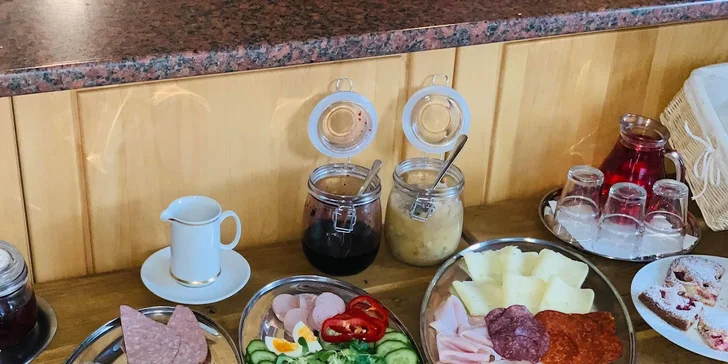 Pobyt v rodinnom penzióne v Peci pod Sněžkou s raňajkami až pre 4 osoby