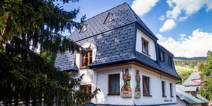 Pobyt v rodinnom penzióne v Peci pod Sněžkou s raňajkami až pre 4 osoby