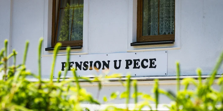 Pobyt v rodinnom penzióne v Peci pod Sněžkou s raňajkami až pre 4 osoby