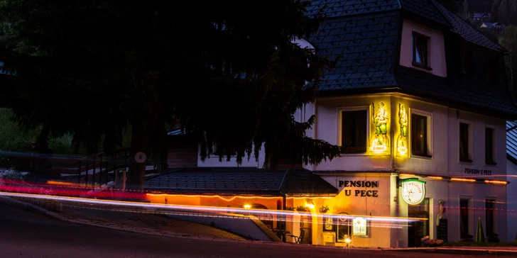 Pobyt v rodinnom penzióne v Peci pod Sněžkou s raňajkami až pre 4 osoby