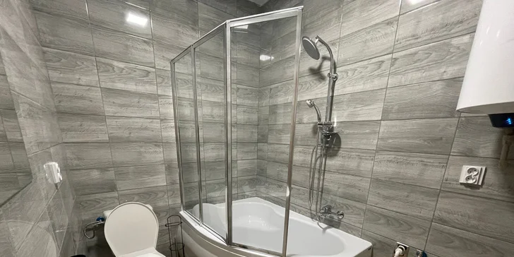 Vybavené apartmány až pre 6 osôb v blízkosti NP Šumava aj hodina bowlingu