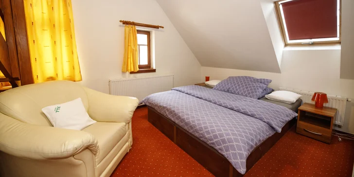 Hotel vo Vrchlabí s raňajkami a denným vstupom do privátneho wellness