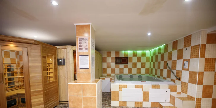 Hotel vo Vrchlabí s raňajkami a denným vstupom do privátneho wellness
