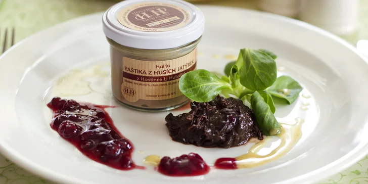 Kostelec nad Orlicou: pobyt s raňajkami, možnosť trojchodovej večere aj fľaše vína