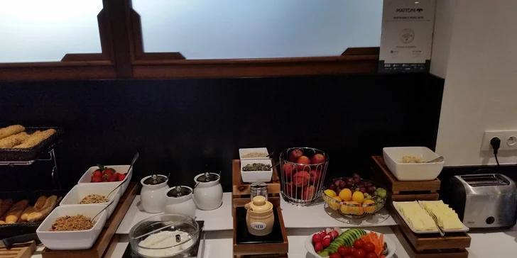 Kostelec nad Orlicou: pobyt s raňajkami, možnosť trojchodovej večere aj fľaše vína