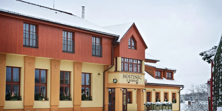 Kostelec nad Orlicou: pobyt s raňajkami, možnosť trojchodovej večere aj fľaše vína