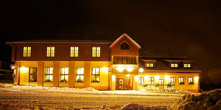 Kostelec nad Orlicou: pobyt s raňajkami, možnosť trojchodovej večere aj fľaše vína