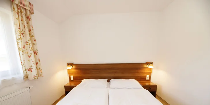 Kostelec nad Orlicou: pobyt s raňajkami, možnosť trojchodovej večere aj fľaše vína