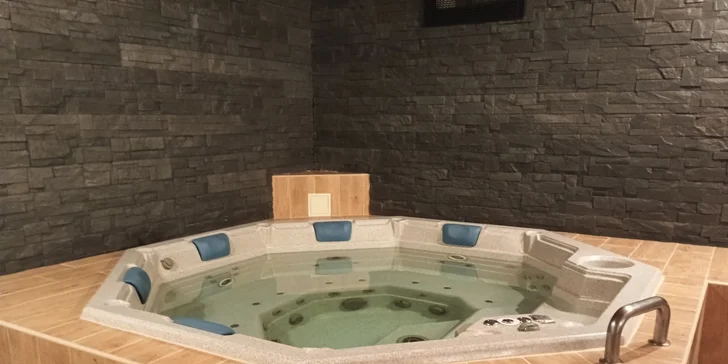 Rodinný hotel v Jizerkách: wellness, herňa aj minigolf, možnosť raňajok