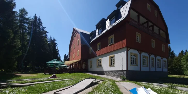 Rodinný hotel v Jizerkách: wellness, herňa aj minigolf, možnosť raňajok